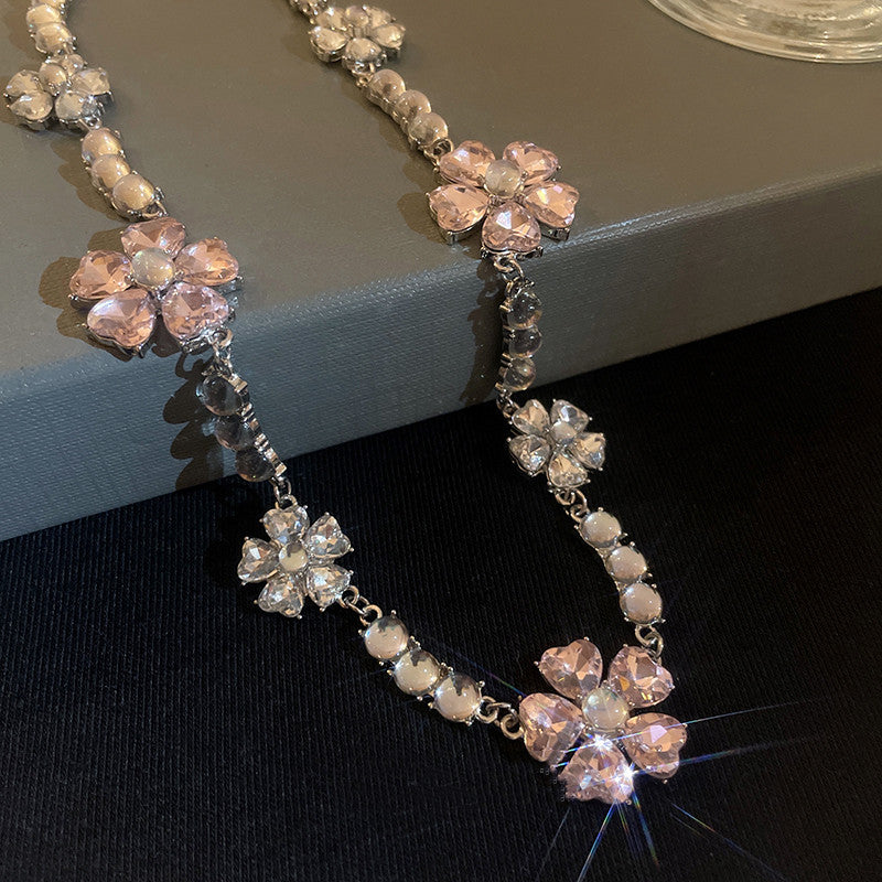 Fashion Light Luxury Flower Necklace