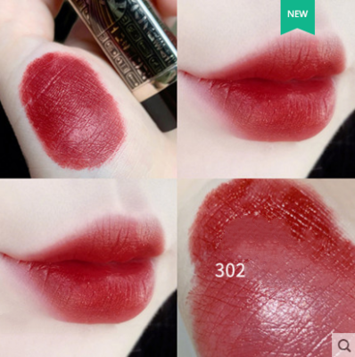 Moisturizing genuine lipstick