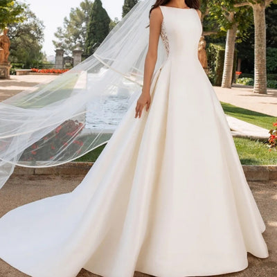 French Retro Lace Advanced Texture Satin Slim Bridal Simple Elegant Trailing Wedding Dress
