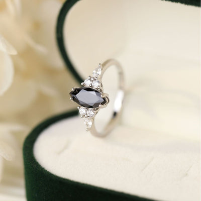 S925 Silver Oval Black Agate Diamond-embedded Simple Design Women's Ring