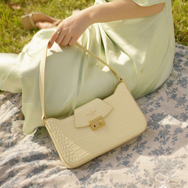 Women's Simple Fashion Underarm Baguette Handbags