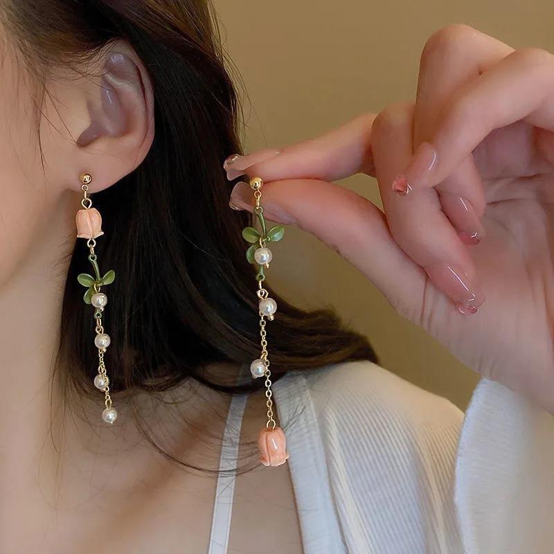 Flower Pearl Light Luxury Earrings